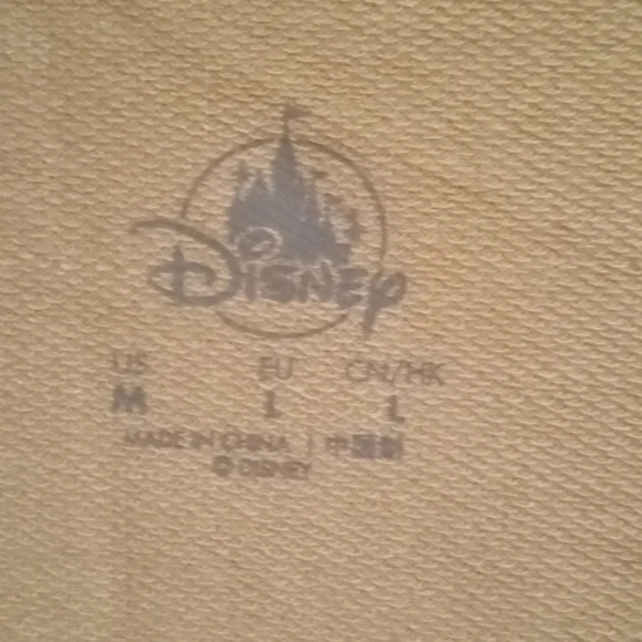 Disney Resort Winnie The Pooh United Kingdom "Typical" Sweatshirt Size Medium - Picture 3 of 4